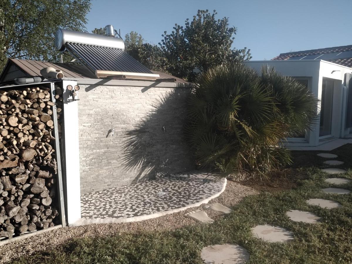 L'Eden Naturiste Spas Challans Exterior photo