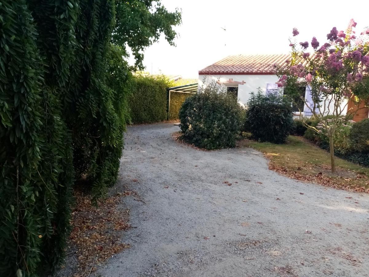 L'Eden Naturiste Spas Challans Exterior photo