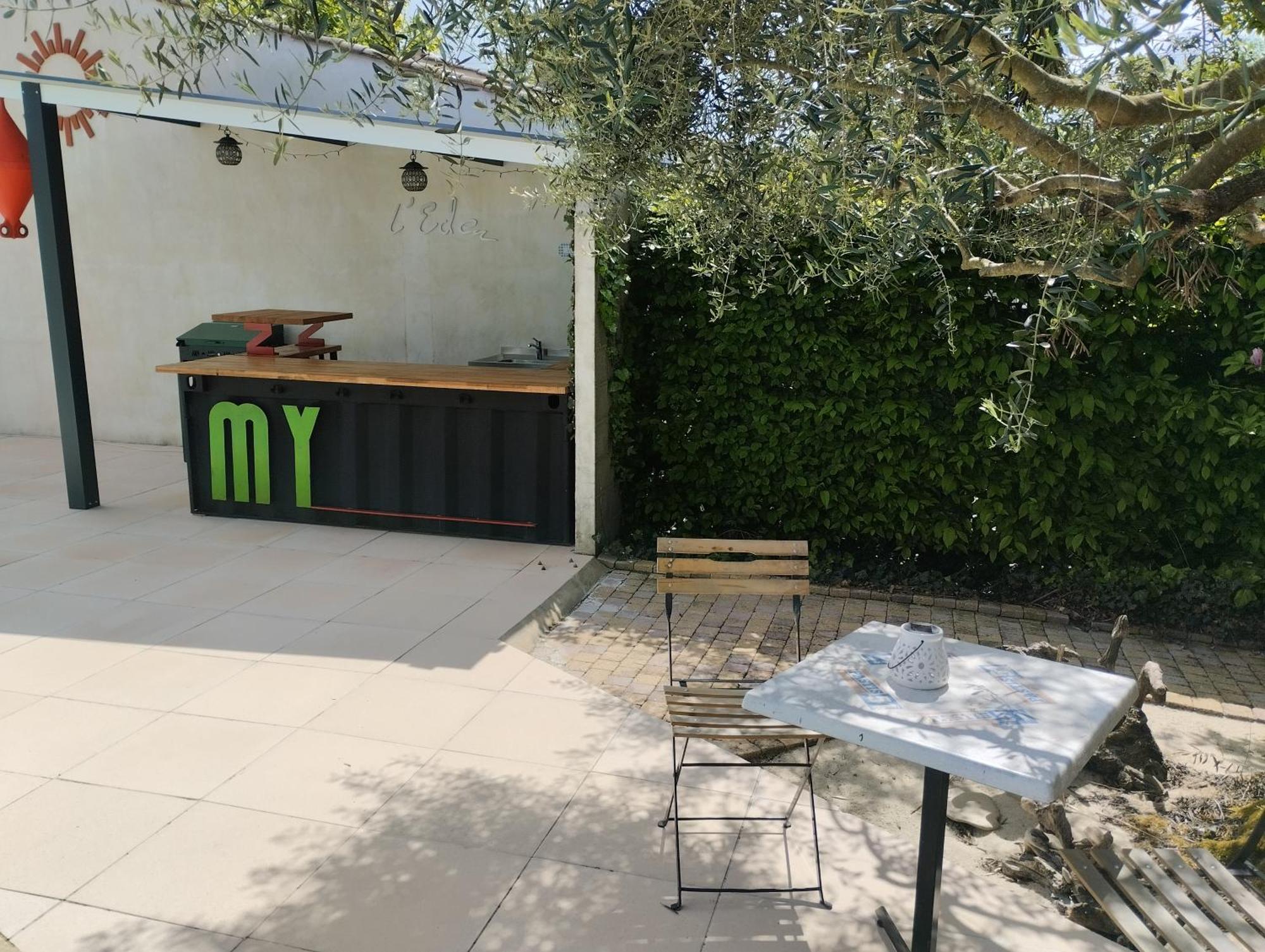 L'Eden Naturiste Spas Challans Exterior photo